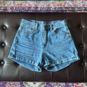 American Eagle Mom Short